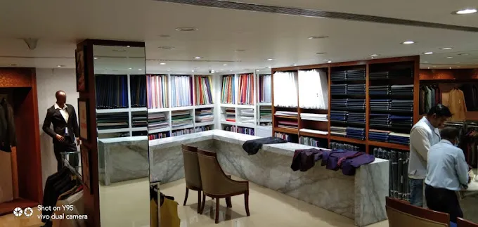 The Raymond shop